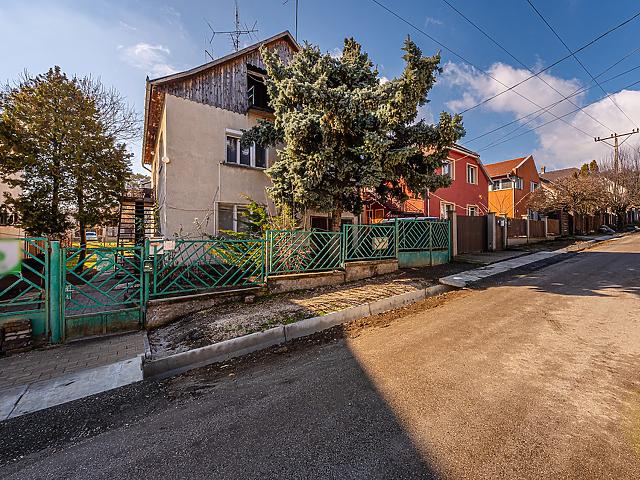 In Vendita casa