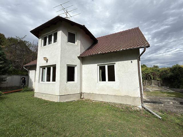 Eladó ház