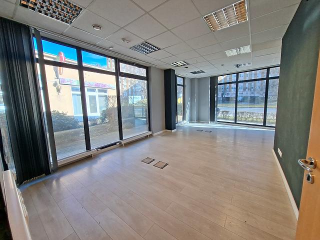 Eladó üzlethelyiség