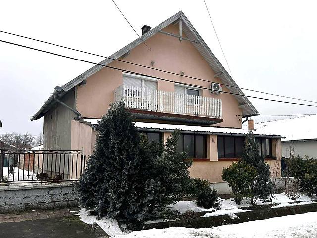 Eladó ház