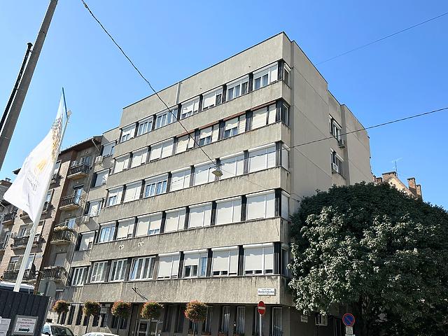 Eladó lakás