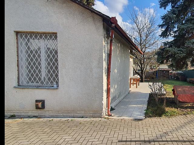 Eladó ház