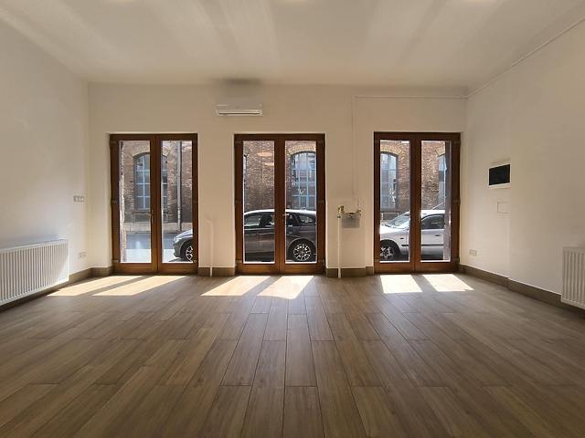 Eladó üzlethelyiség