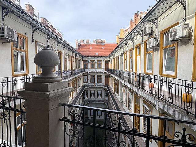 Eladó lakás