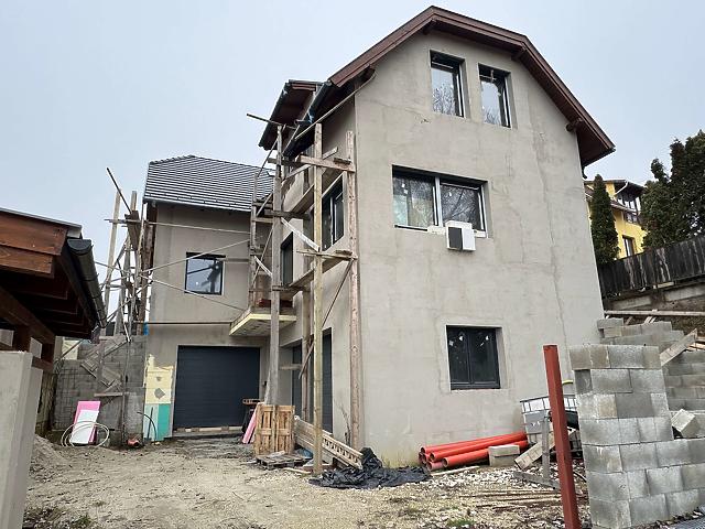 Eladó ipari ingatlan