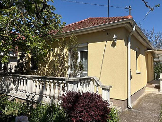 Eladó ház