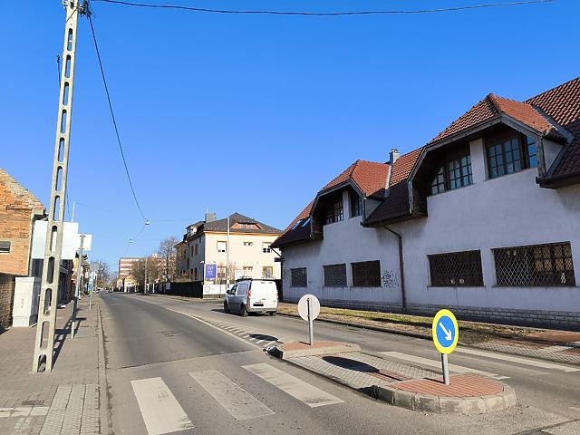 In Affitto negozio