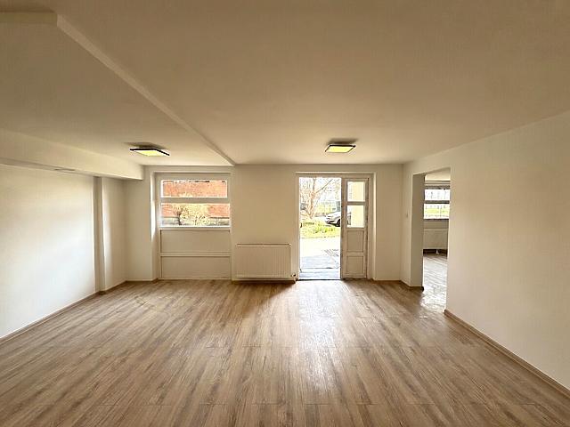 Eladó üzlethelyiség